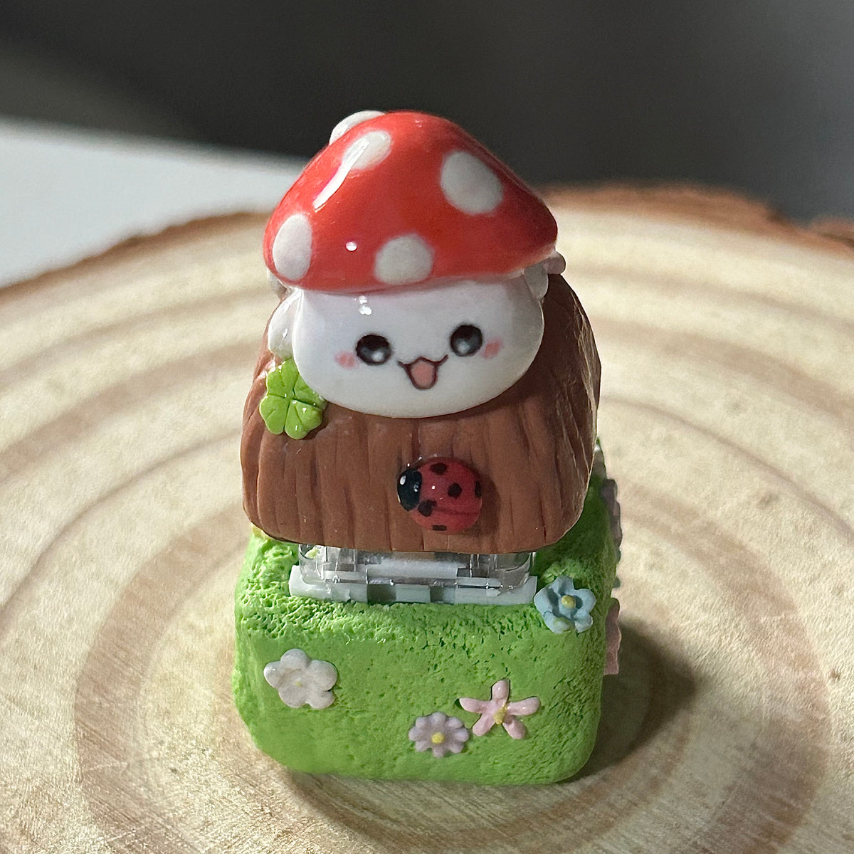 Cotton Mushroom Log Keycap