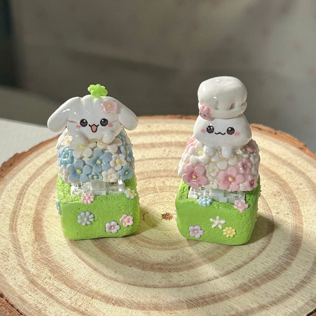 Peek-a-bloom Keycap/Clicker (Made-to-order)